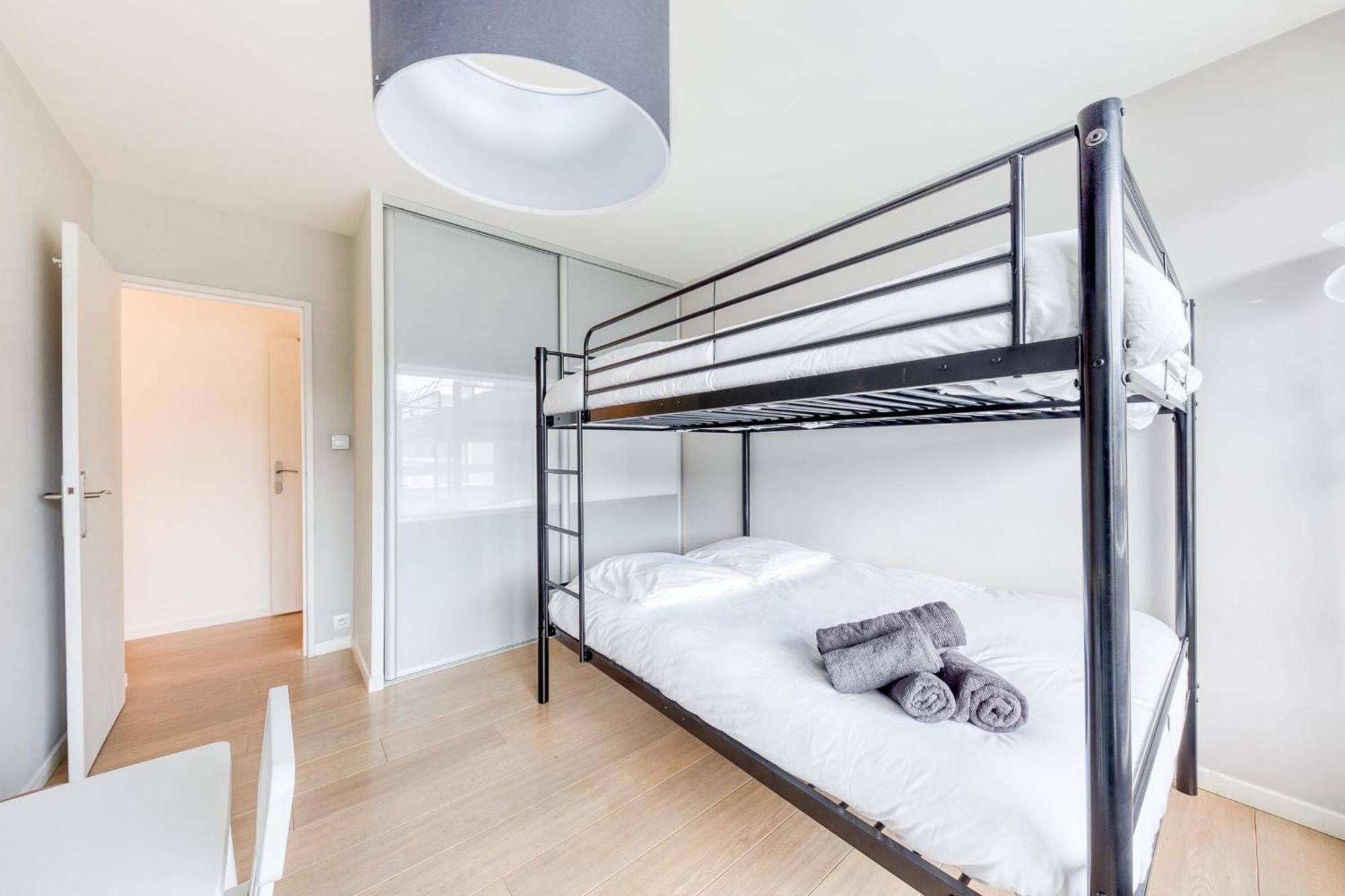 Grand Appartement Spacieux - Proche Paris Севр Екстер'єр фото