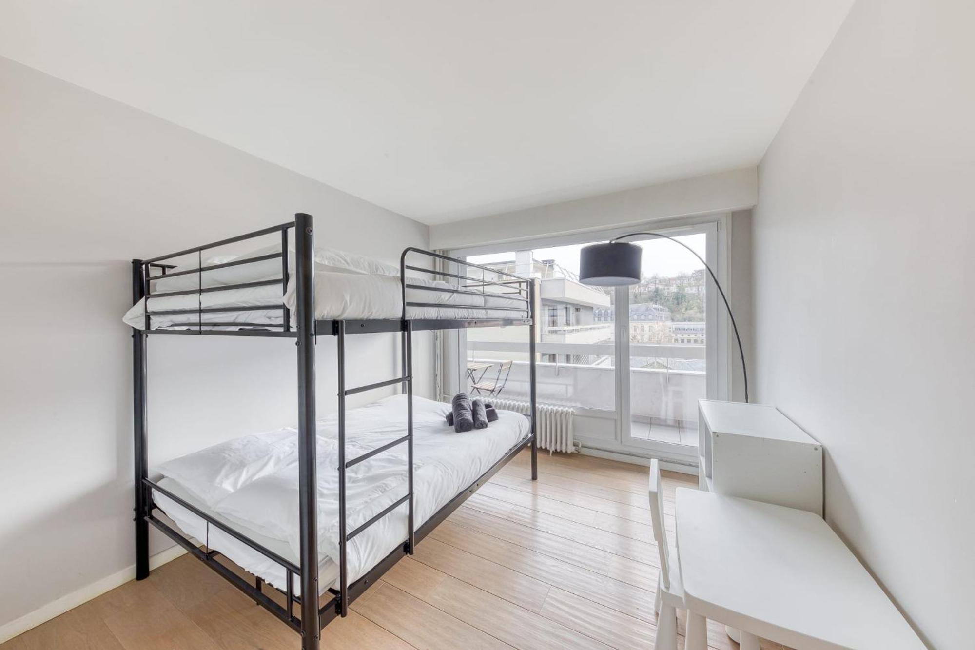 Grand Appartement Spacieux - Proche Paris Севр Екстер'єр фото